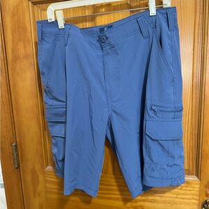 Mens size 34 waist blue shorts